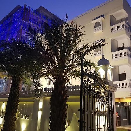 Hotel Grand Lotus Inn Dźajpur Zewnętrze zdjęcie