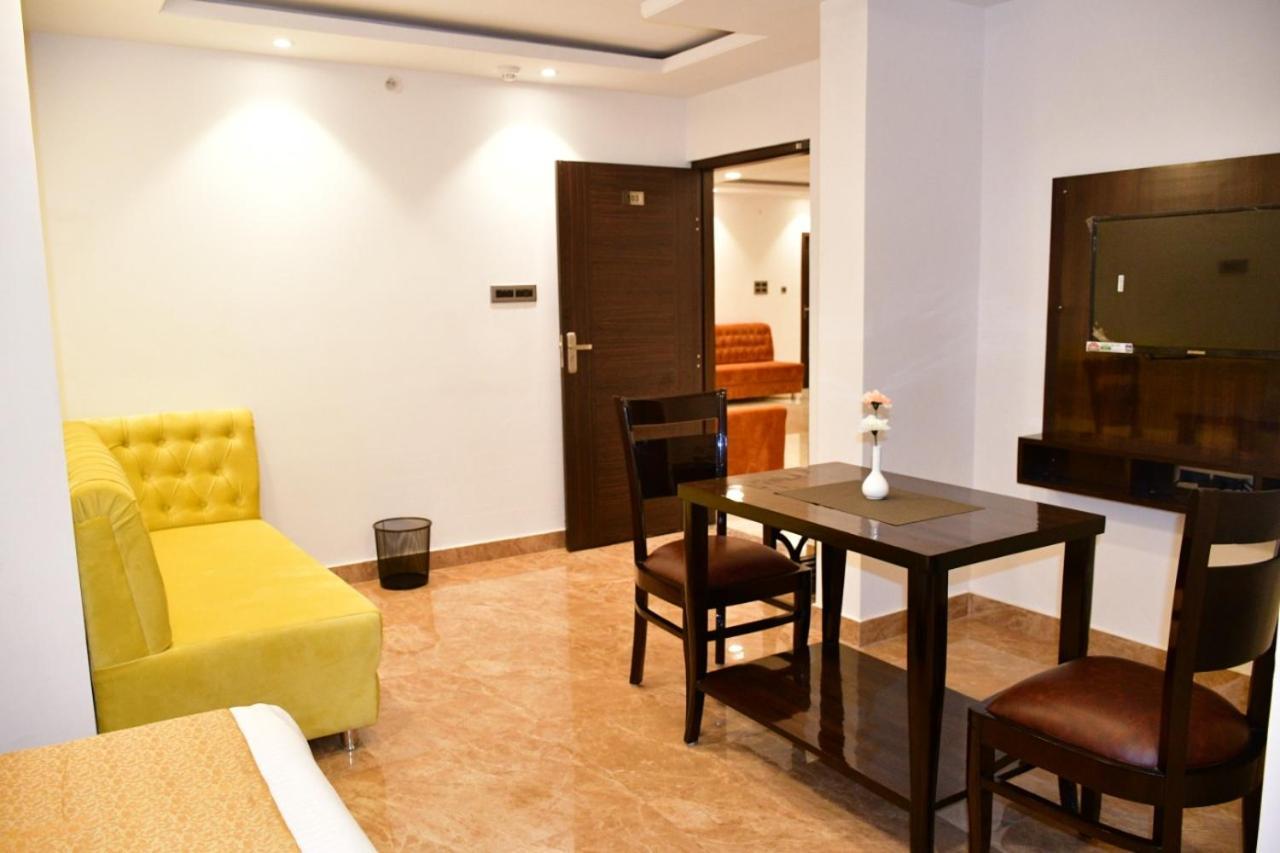 Hotel Grand Lotus Inn Dźajpur Zewnętrze zdjęcie