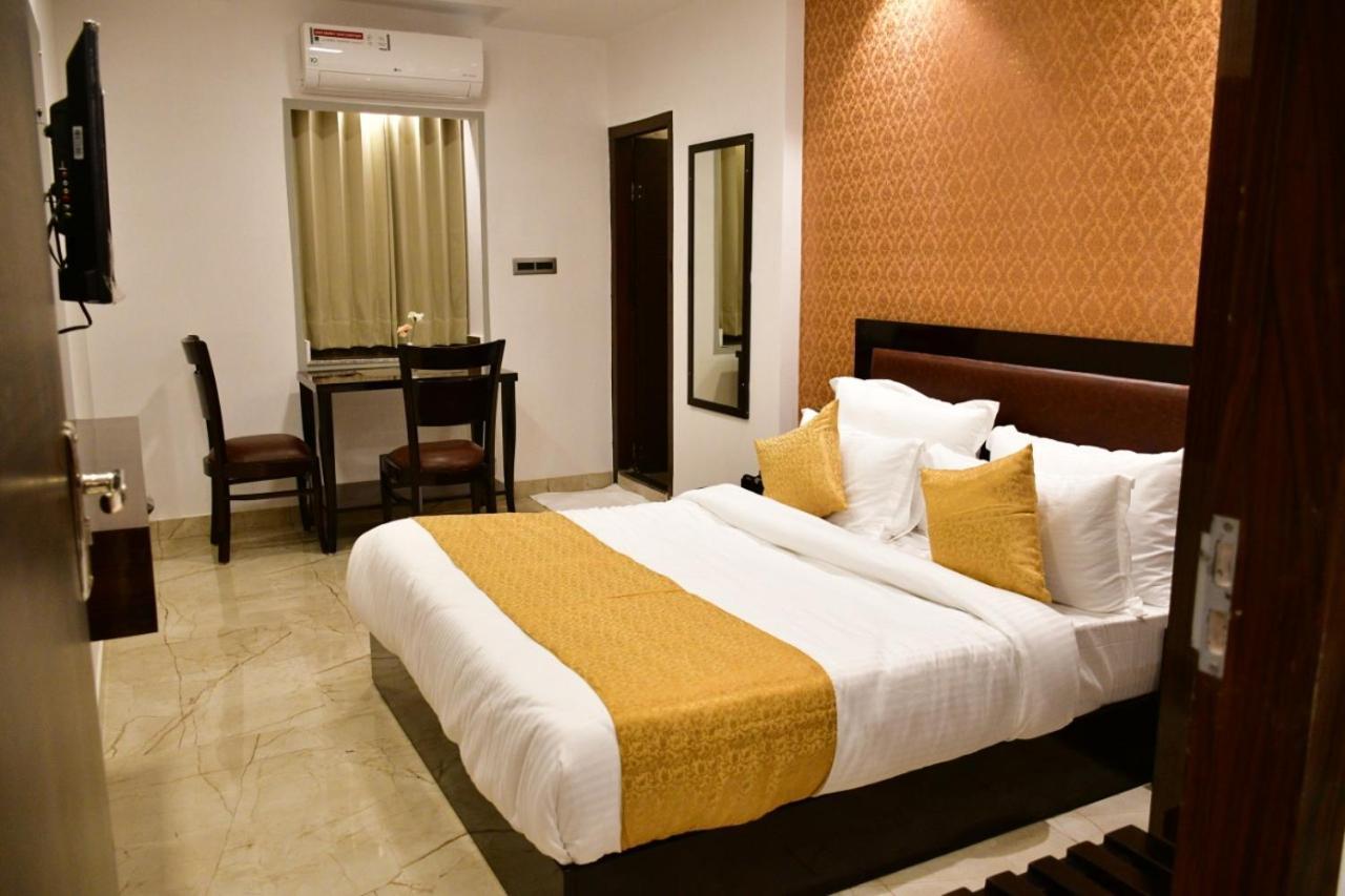 Hotel Grand Lotus Inn Dźajpur Zewnętrze zdjęcie